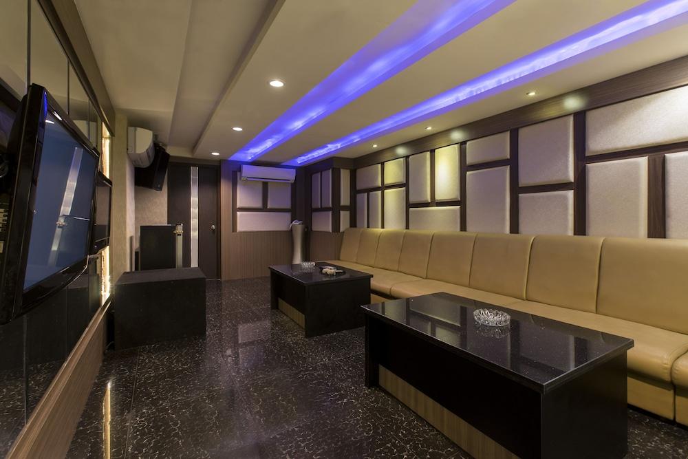 Almadera Hotel Makasar Exteriér fotografie