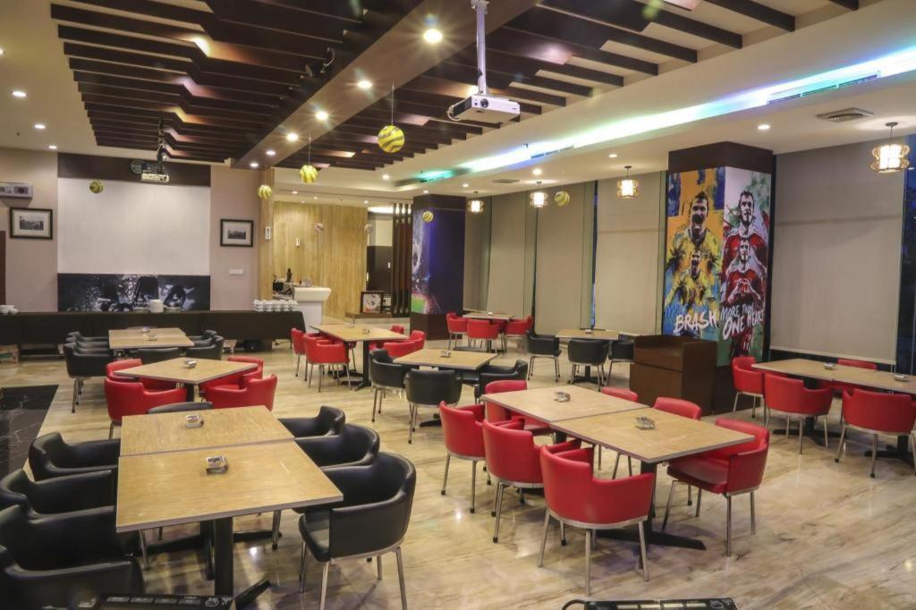 Almadera Hotel Makasar Exteriér fotografie