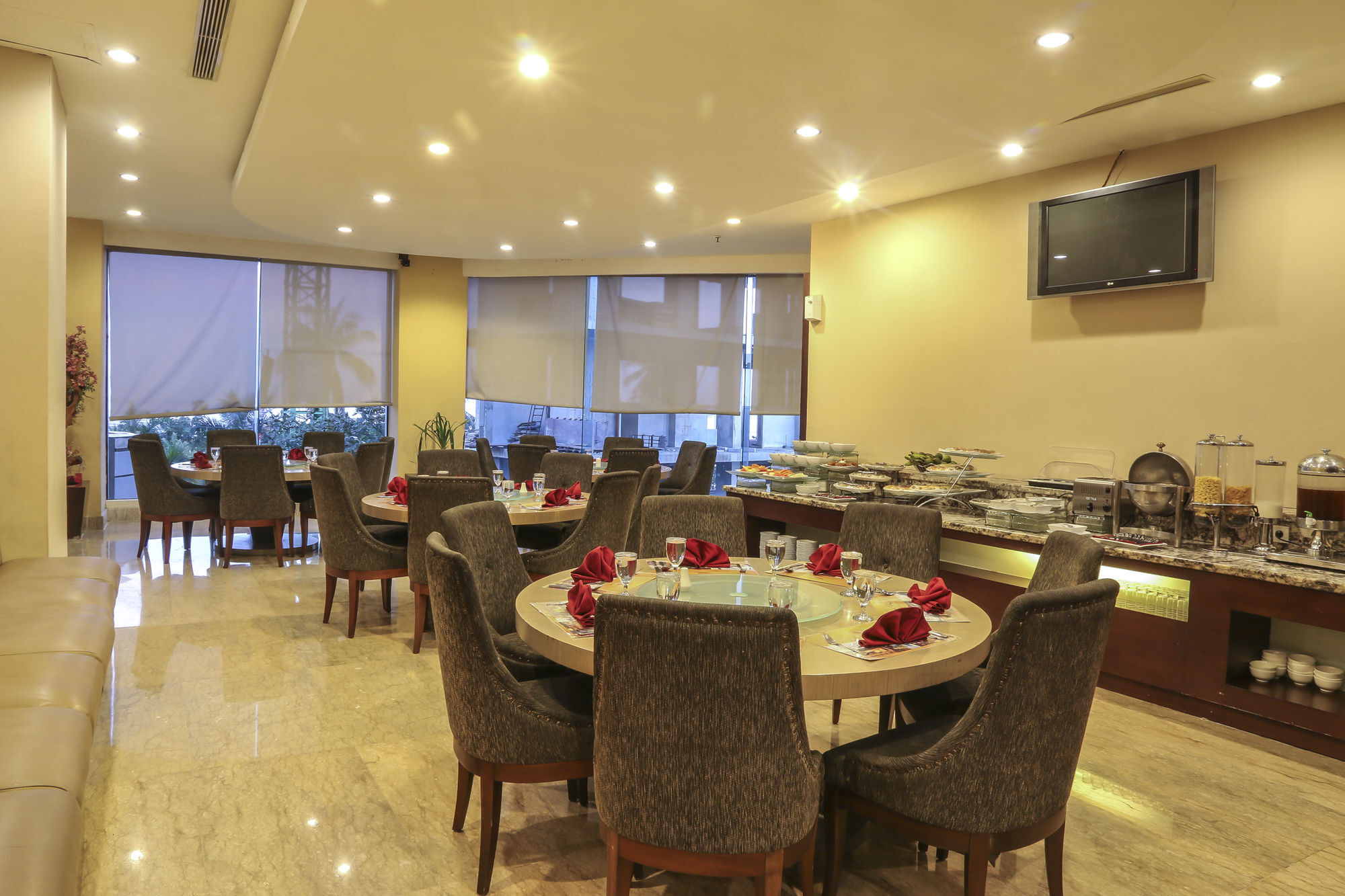 Almadera Hotel Makasar Exteriér fotografie