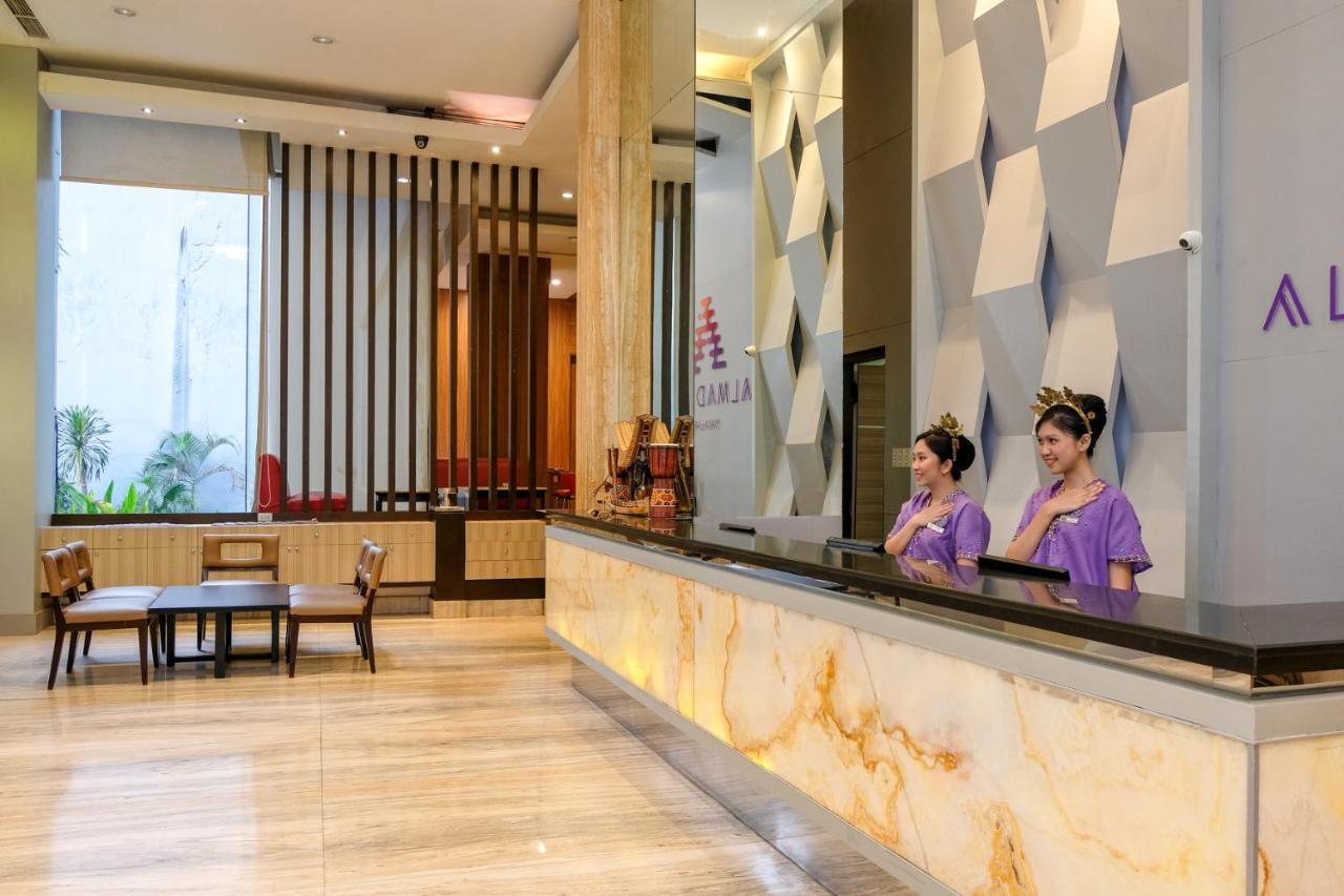 Almadera Hotel Makasar Exteriér fotografie