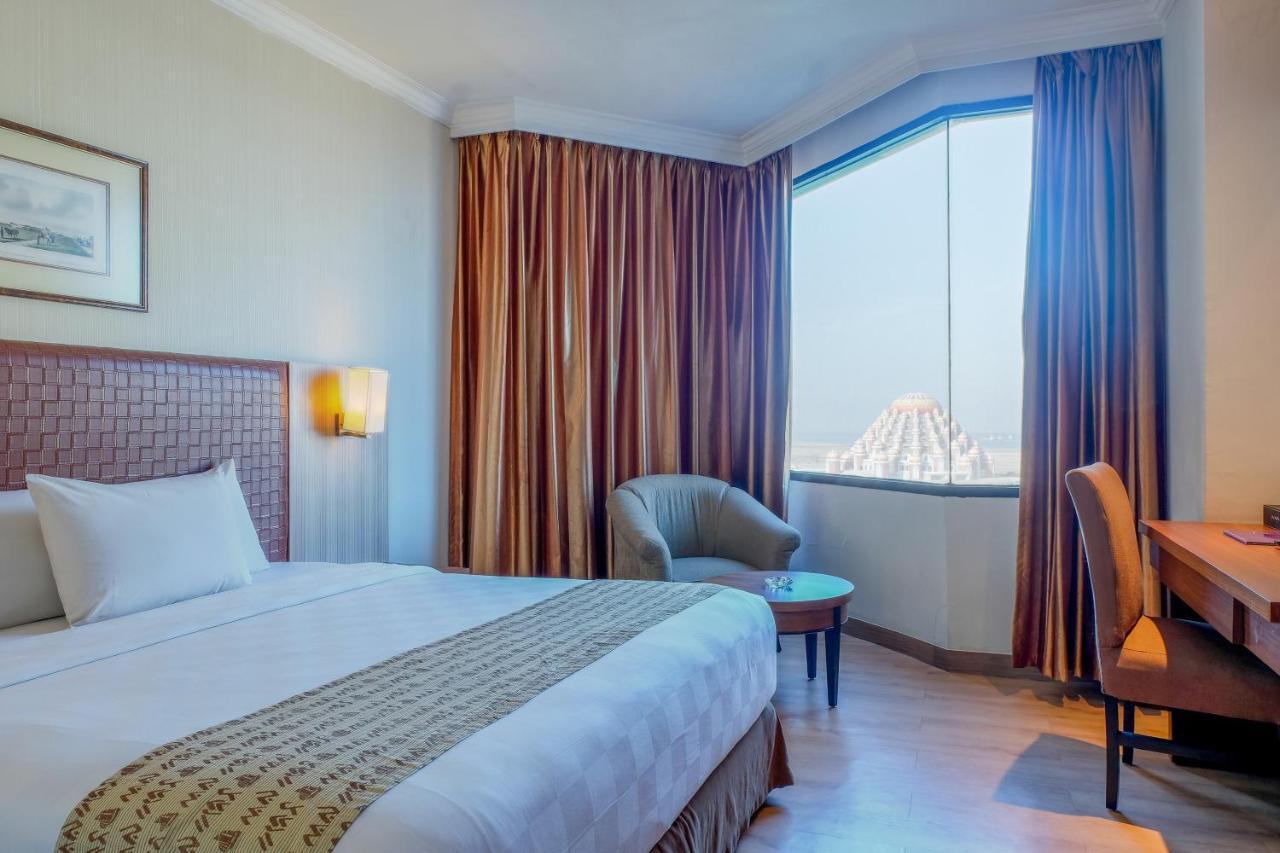 Almadera Hotel Makasar Exteriér fotografie